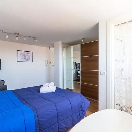 Viewsuvio Terrace At Historical Center By Napoliapartments نابولي